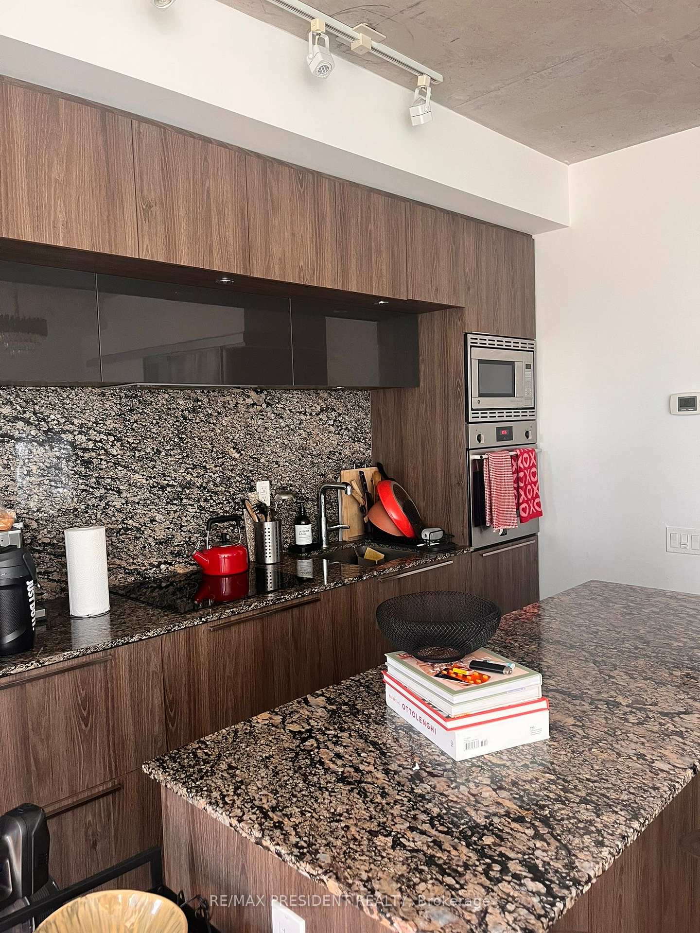 Photo 8 of Unit 2903, 88 Blue Jays Way, Toronto, Waterfront Communities — HOMEH