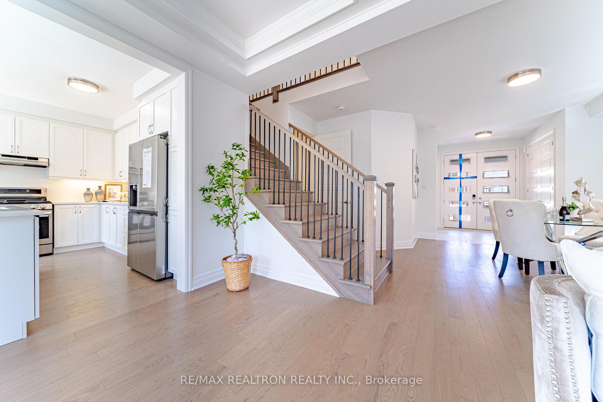 Photo 29 of 63 Greenridge Crescent, Markham, Victoria Square — HOMEH