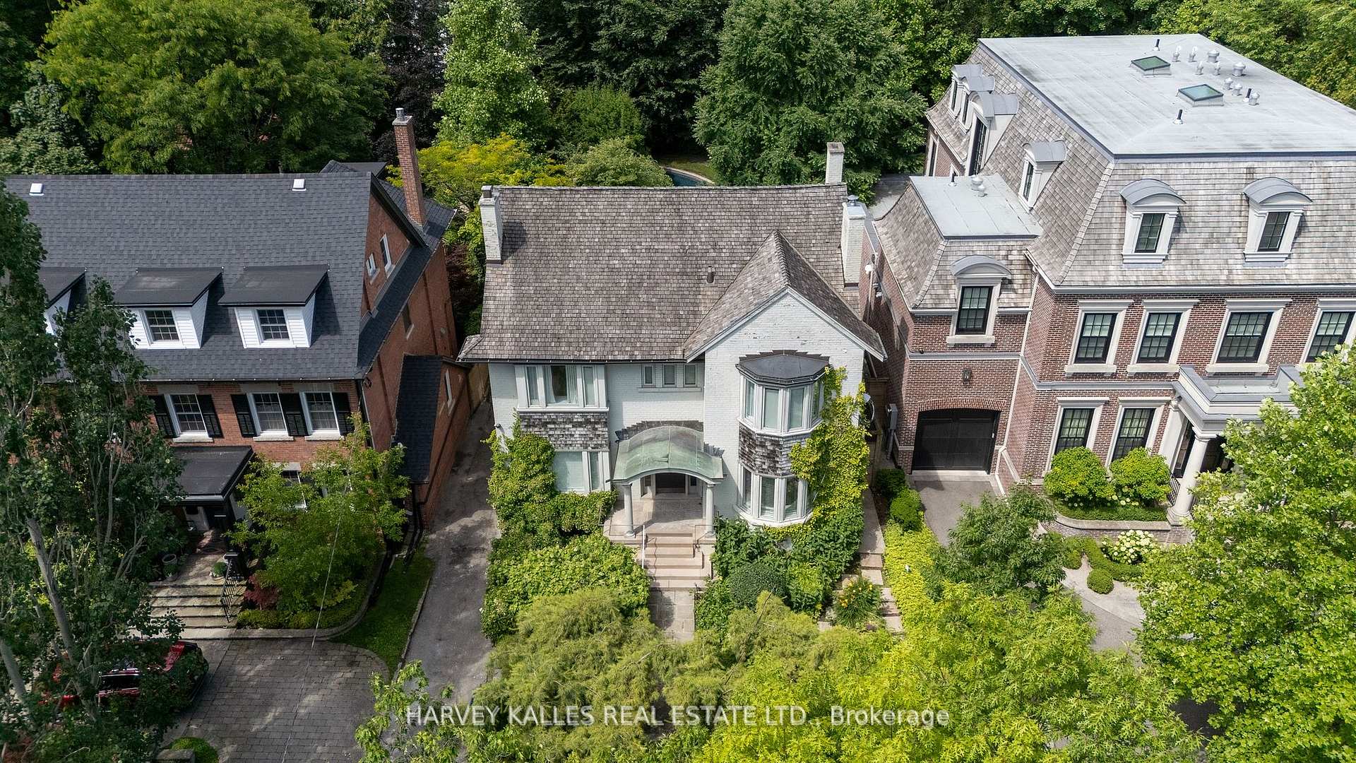Front of 38 Dunvegan Road