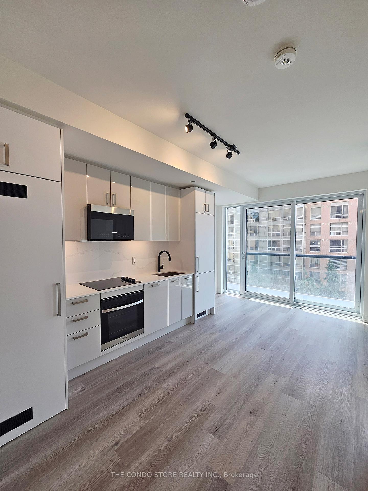 Photo 2 of Unit 607, 280 Dundas Street W, Toronto, Kensington-Chinatown — HOMEH