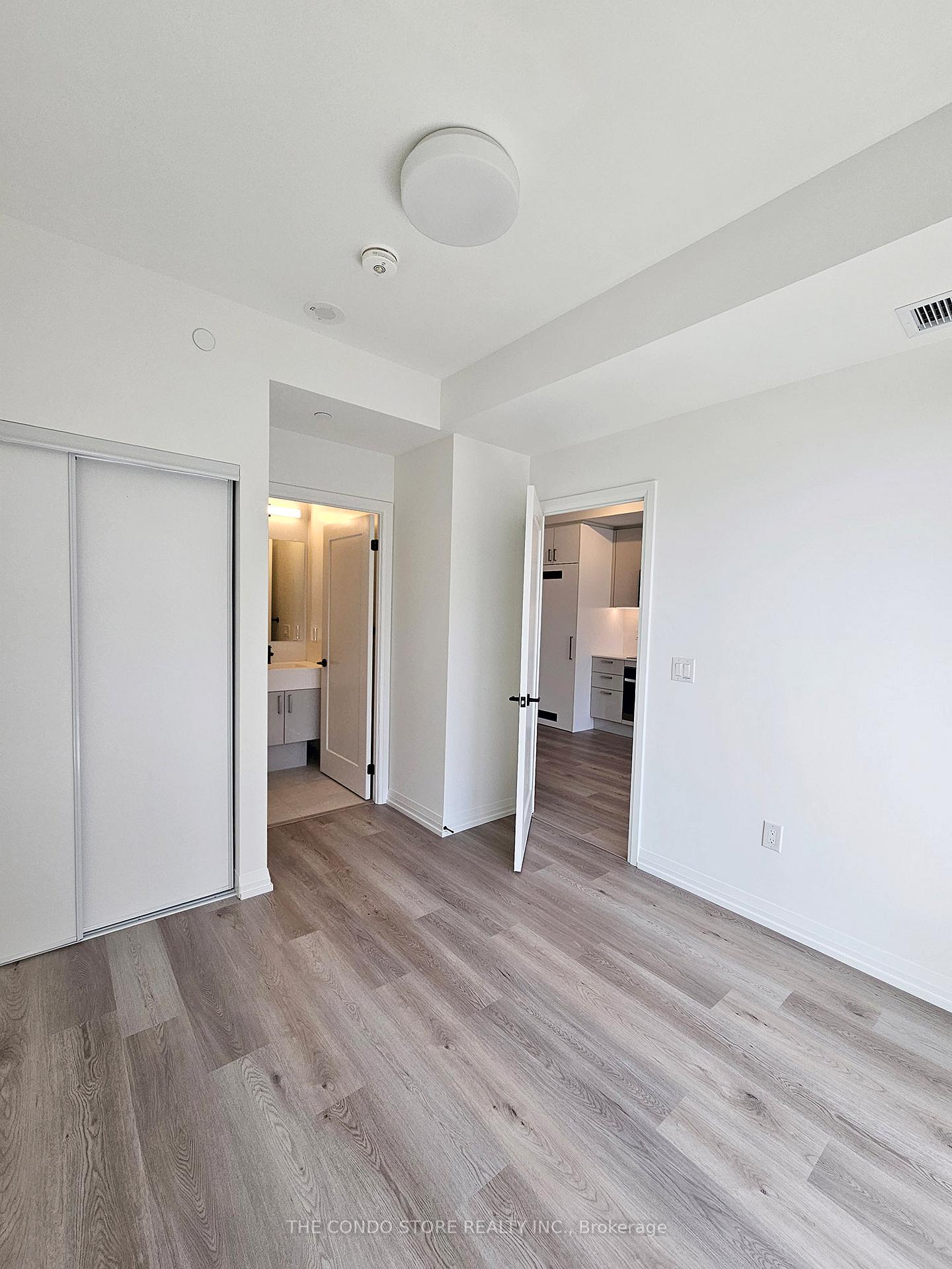 Photo 5 of Unit 607, 280 Dundas Street W, Toronto, Kensington-Chinatown — HOMEH