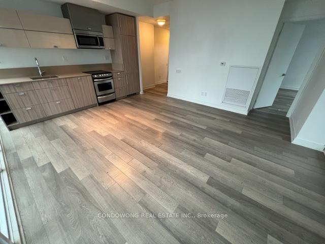 Photo 6 of Unit 2811, 290 Adelaide Street W, Toronto, Waterfront Communities — HOMEH