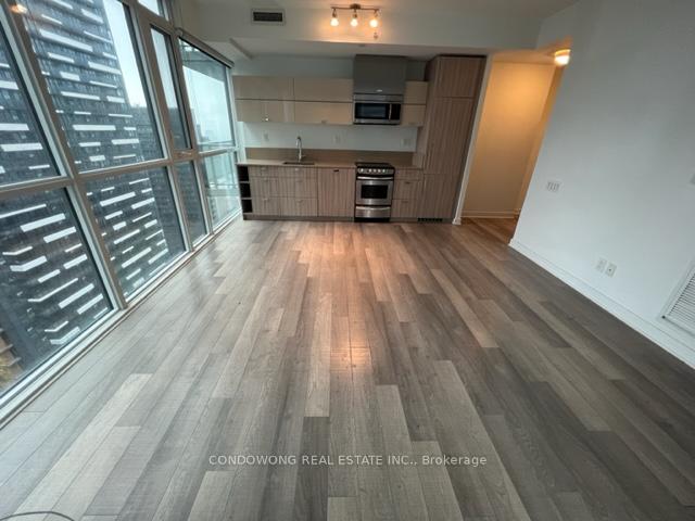 Photo 7 of Unit 2811, 290 Adelaide Street W, Toronto, Waterfront Communities — HOMEH