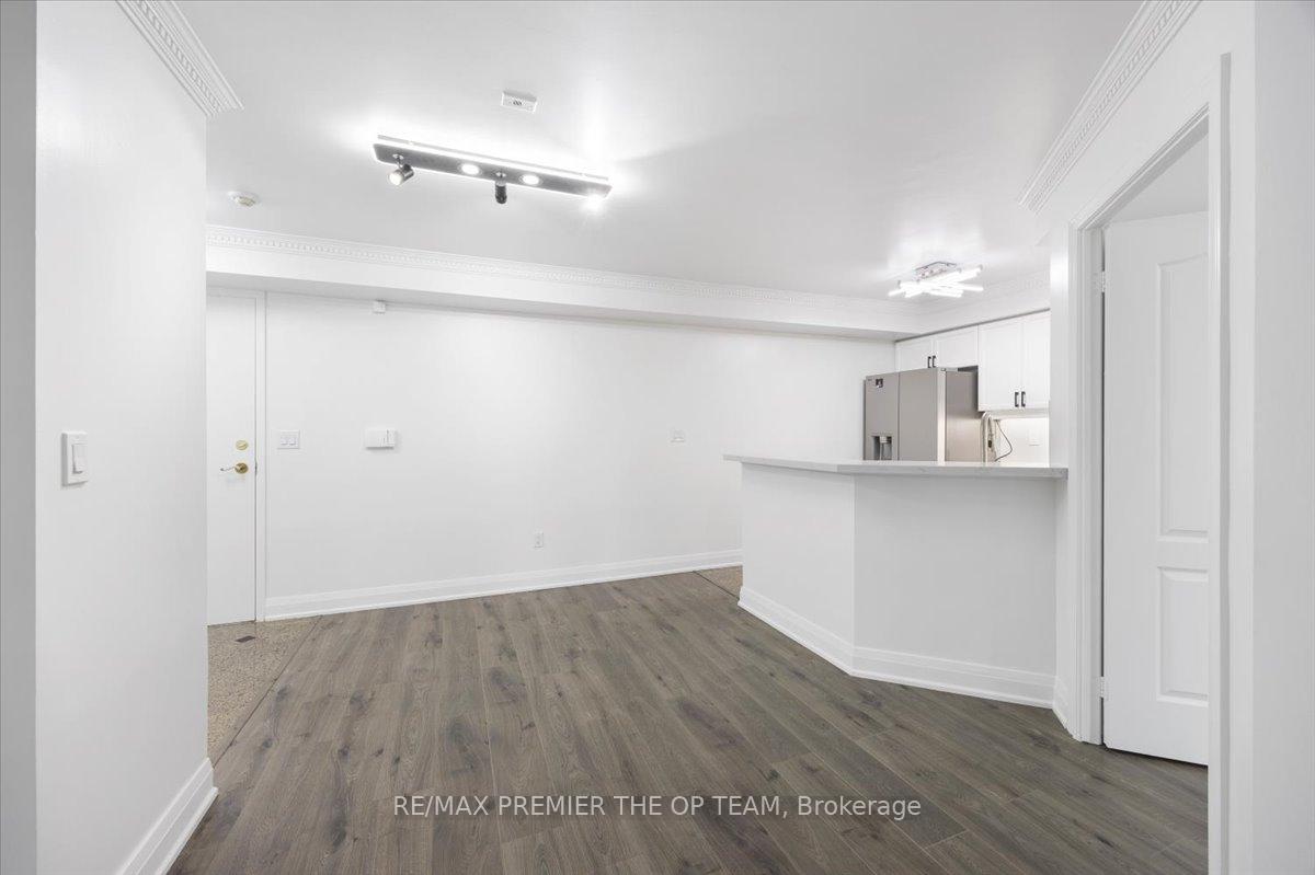 Photo 11 of Unit 401, 800 Spadina Road, Toronto, Forest Hill South — HOMEH