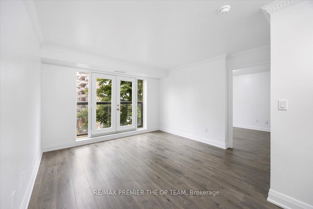 Photo 15 of Unit 401, 800 Spadina Road, Toronto, Forest Hill South — HOMEH