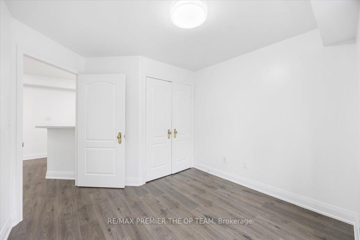 Photo 17 of Unit 401, 800 Spadina Road, Toronto, Forest Hill South — HOMEH