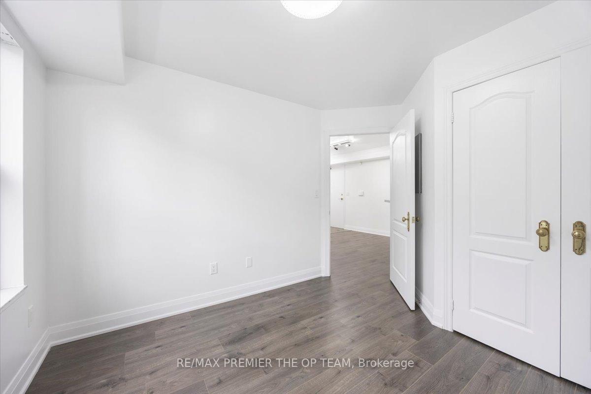 Photo 19 of Unit 401, 800 Spadina Road, Toronto, Forest Hill South — HOMEH