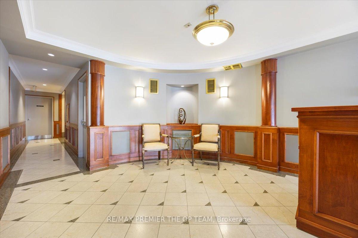 Photo 32 of Unit 401, 800 Spadina Road, Toronto, Forest Hill South — HOMEH