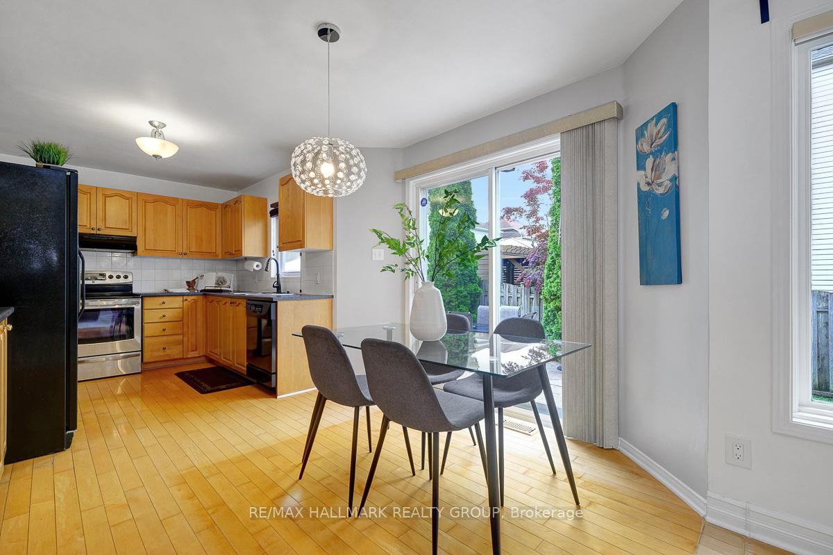 Photo 14 of 6 Stonepointe Avenue, Ottawa, Barrhaven East — HOMEH