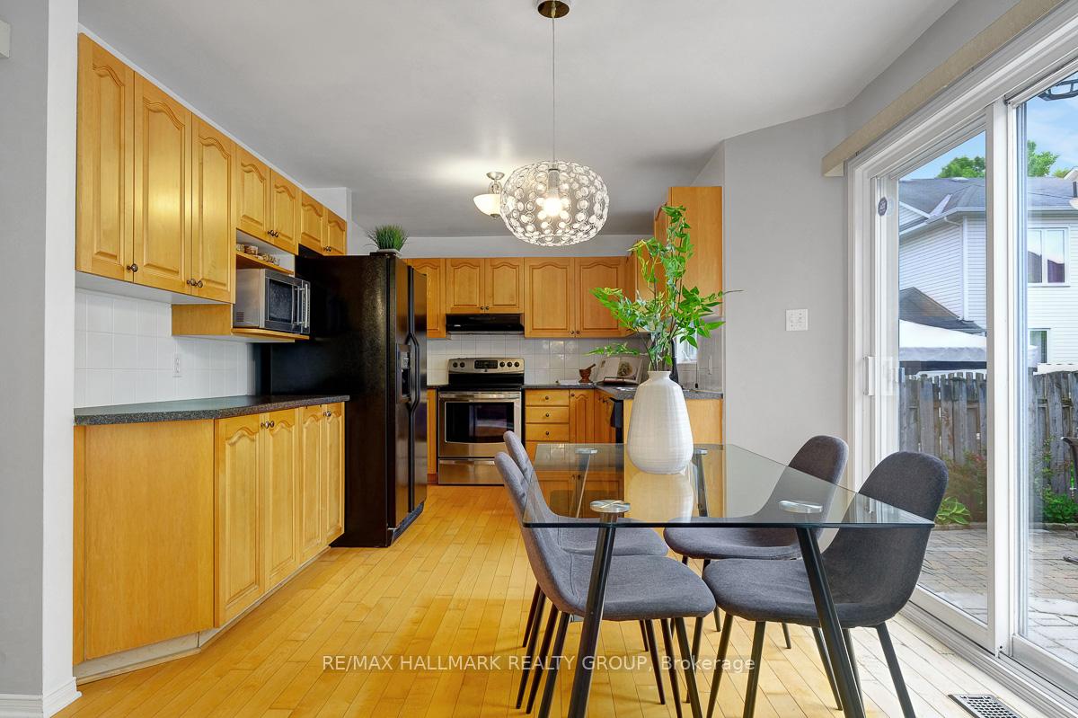 Photo 16 of 6 Stonepointe Avenue, Ottawa, Barrhaven East — HOMEH