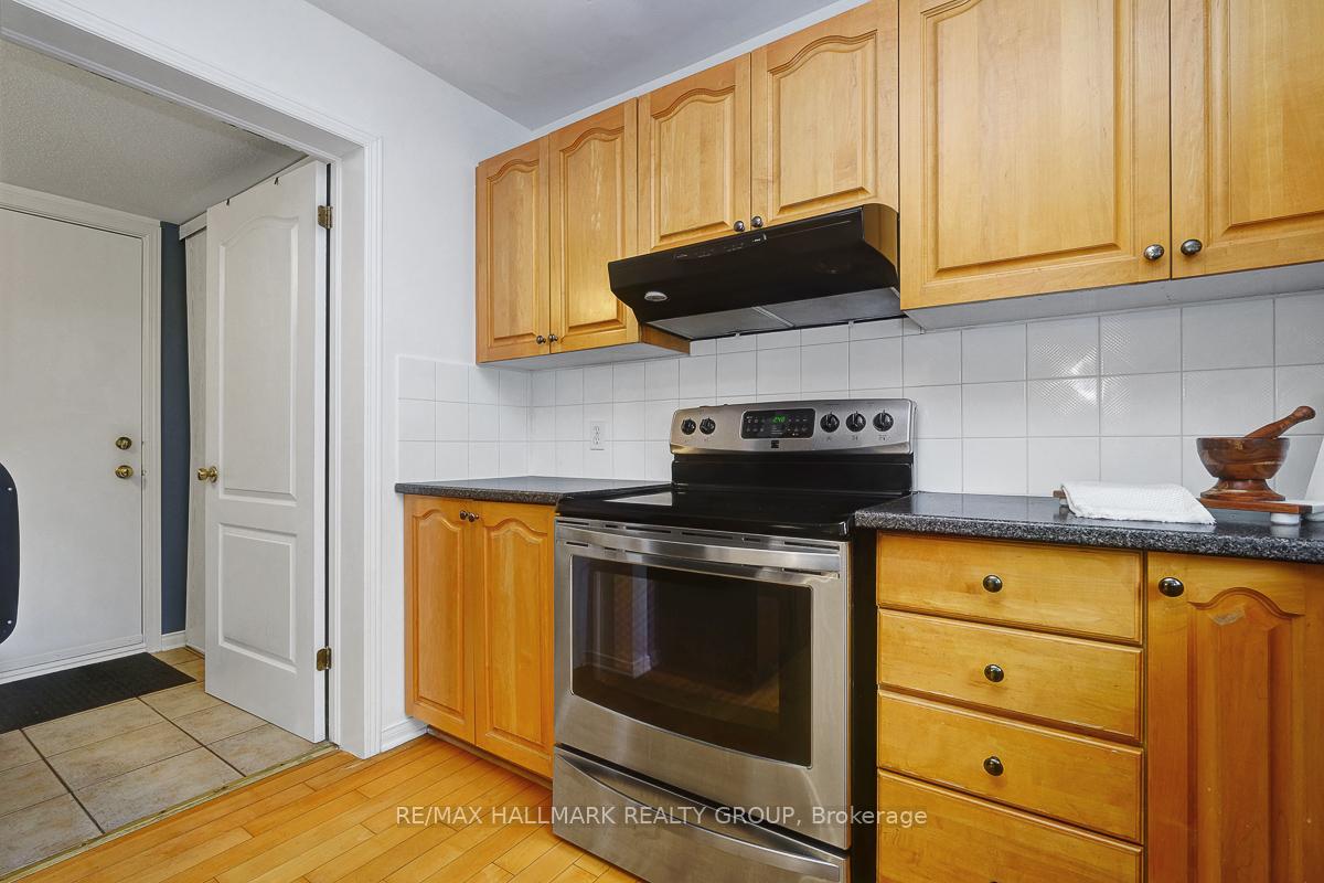 Photo 18 of 6 Stonepointe Avenue, Ottawa, Barrhaven East — HOMEH