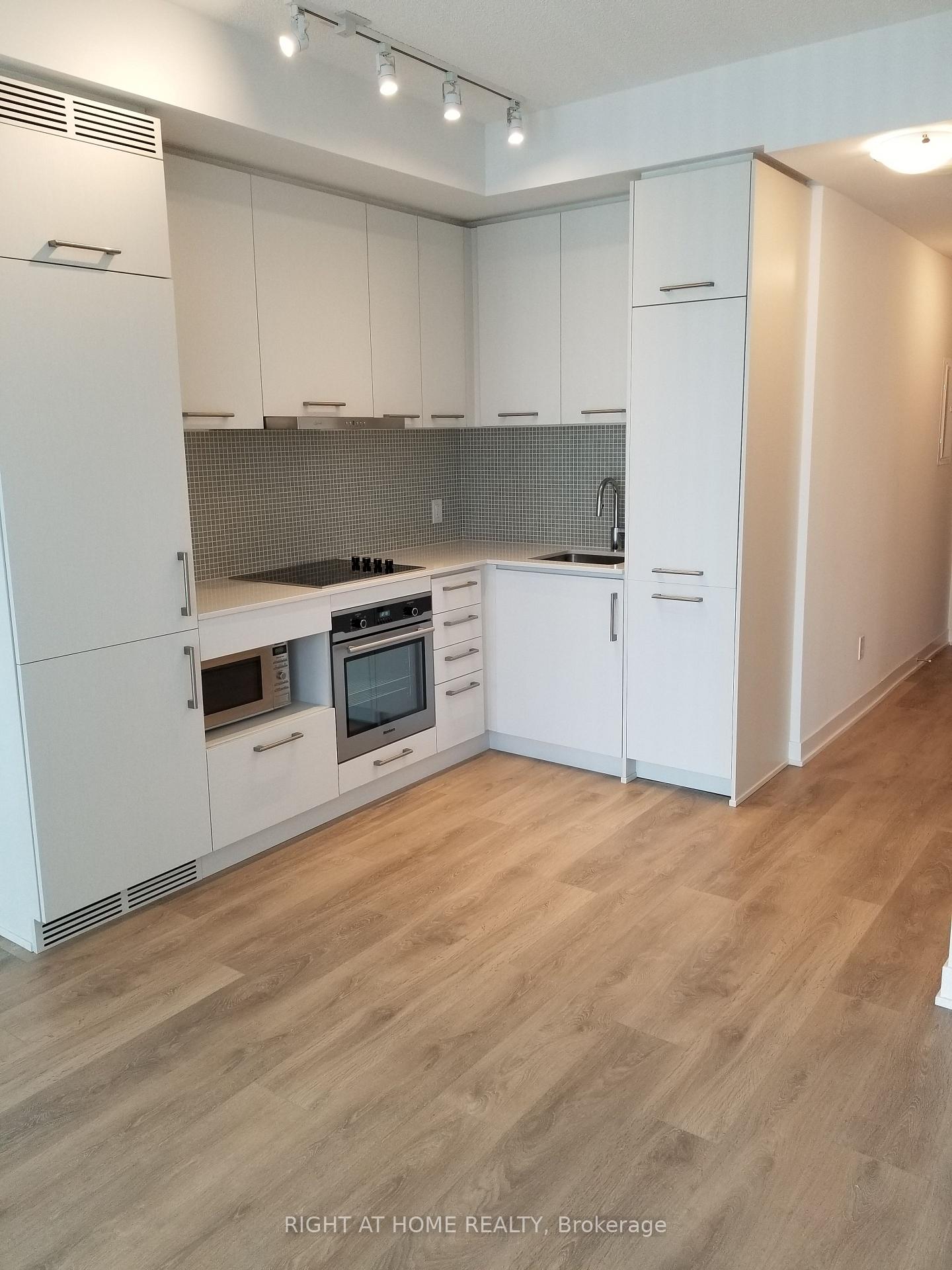 Photo 2 of Unit 2112, 87 Peter Street, Toronto, Waterfront Communities — HOMEH