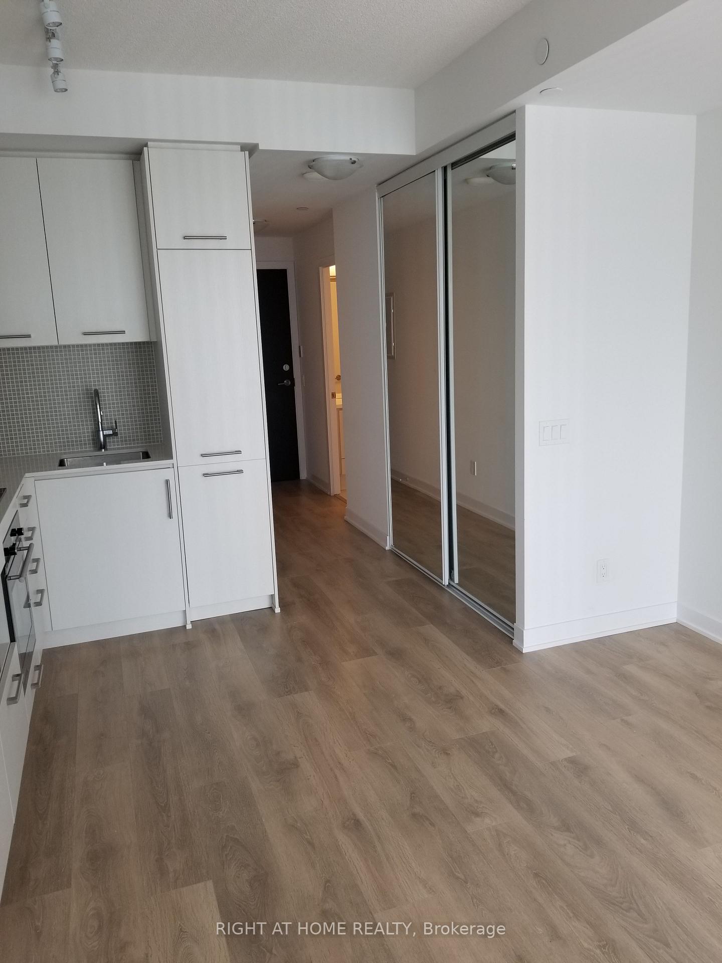 Photo 5 of Unit 2112, 87 Peter Street, Toronto, Waterfront Communities — HOMEH