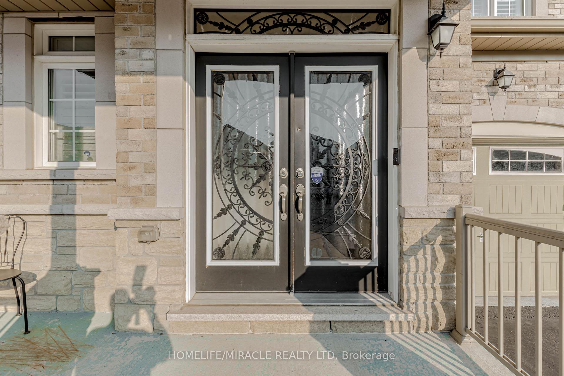 Photo 4 of 27 Fossil Street, Brampton, Bram East — HOMEH