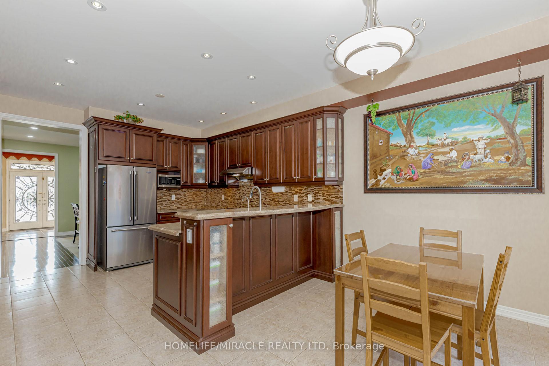 Photo 16 of 27 Fossil Street, Brampton, Bram East — HOMEH