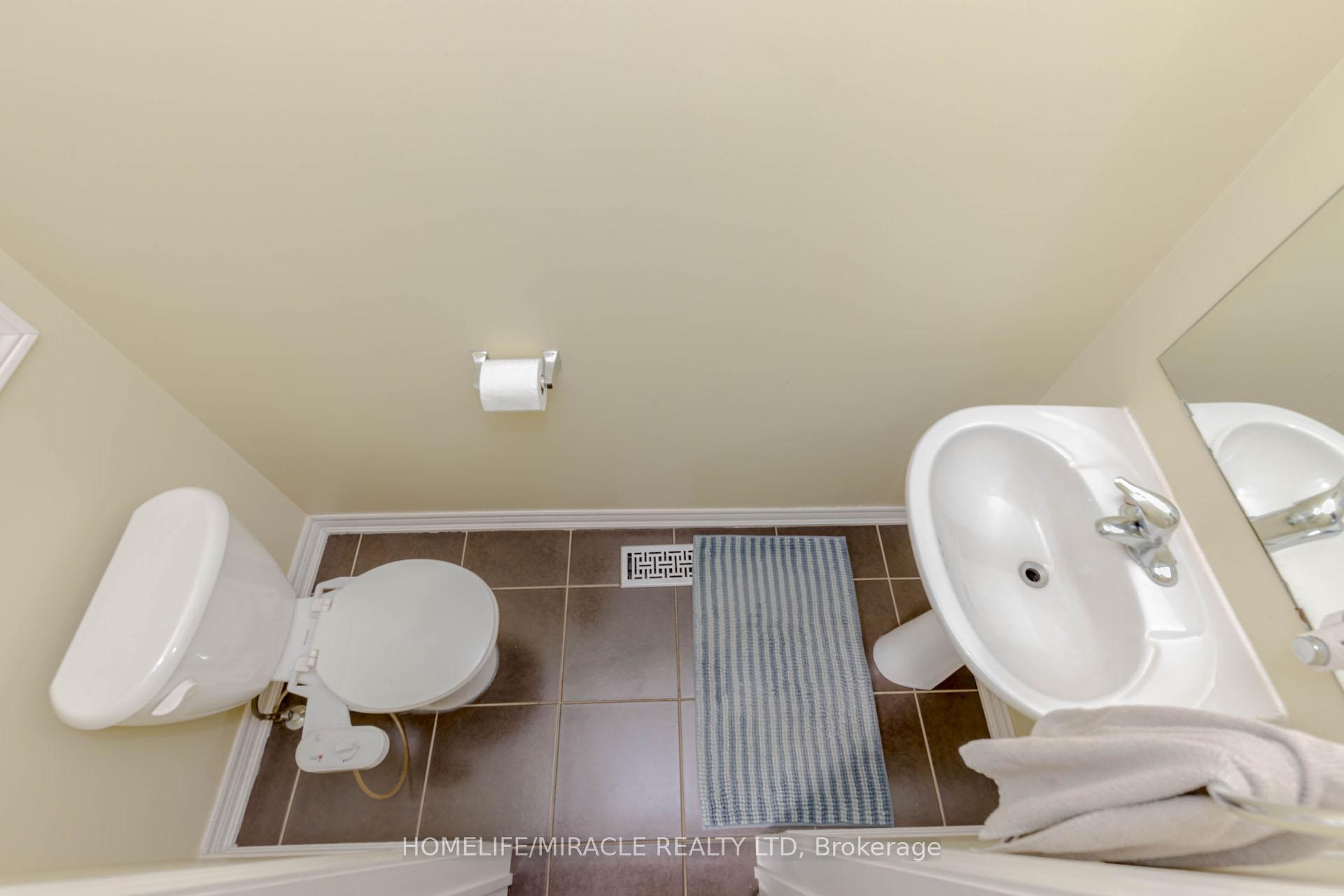Photo 9 of 27 Fossil Street, Brampton, Bram East — HOMEH