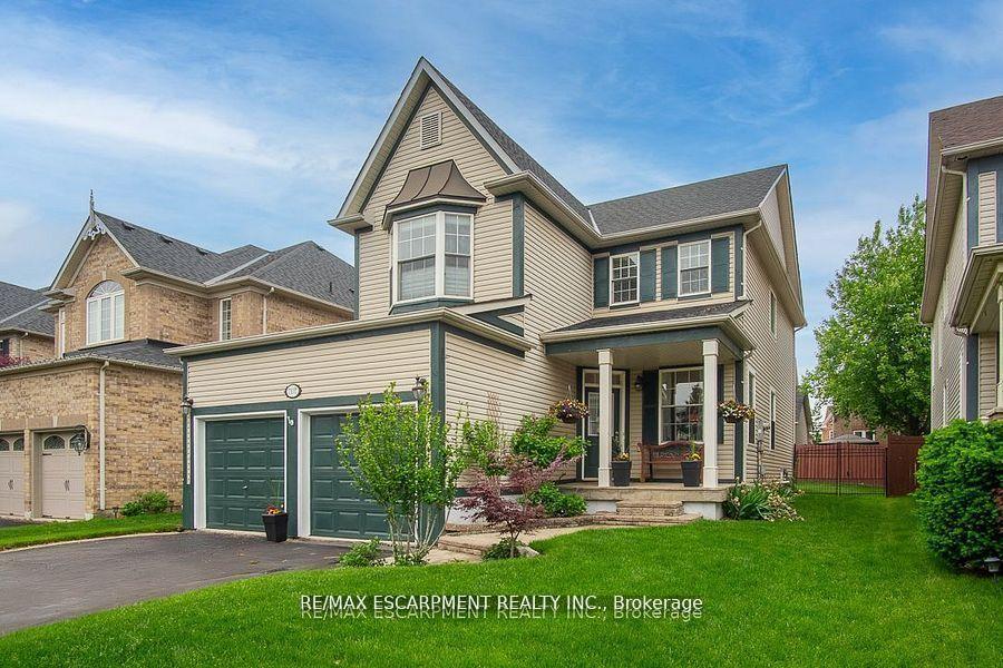 Front of 7107 Appletree Lane