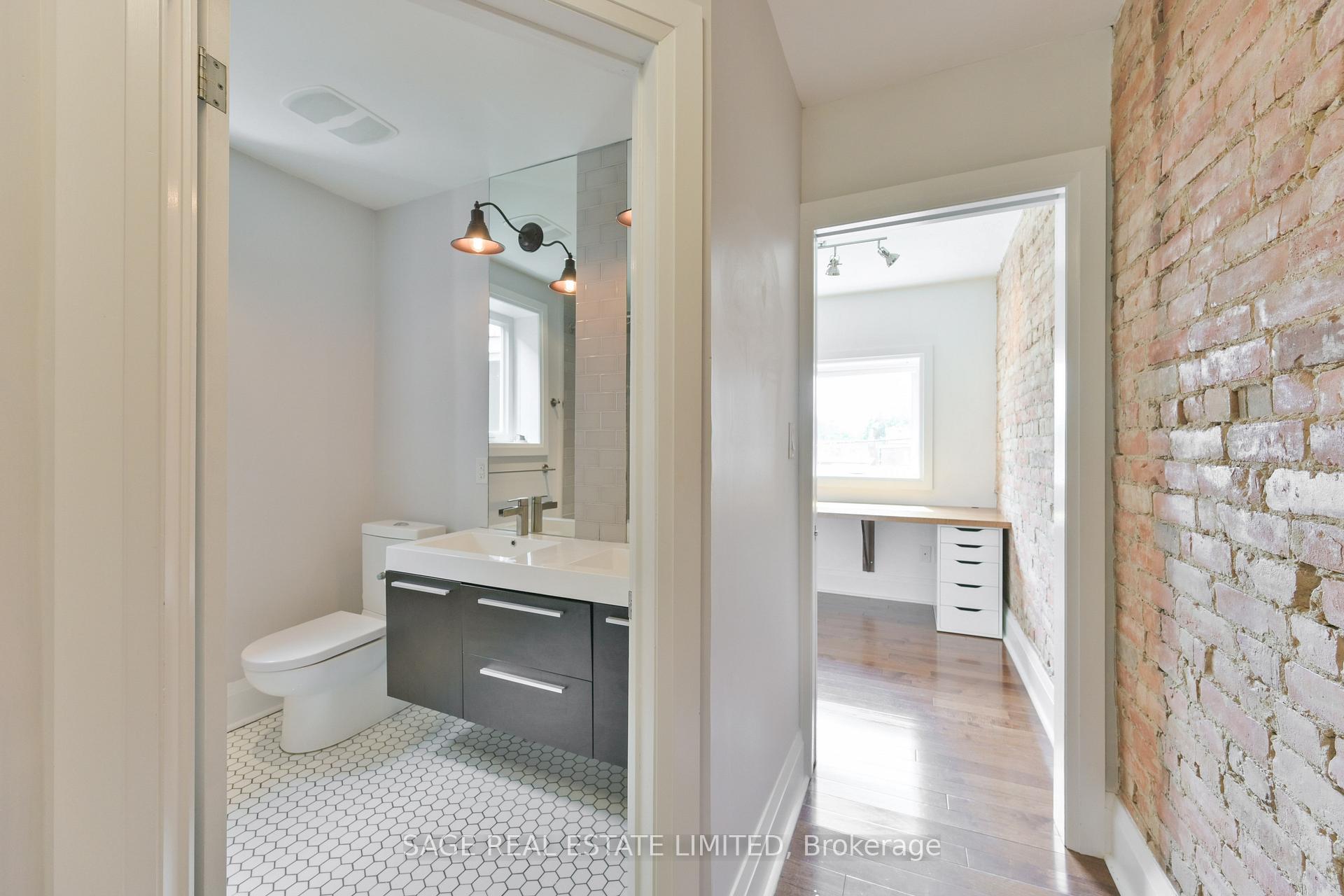 Photo 10 of 498 Crawford Street, Toronto, Palmerston-Little Italy — HOMEH