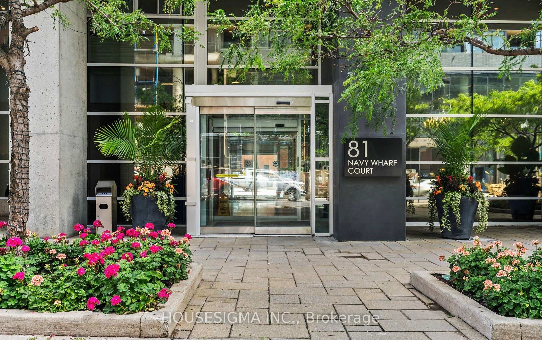 Front of Unit 1903, 81 Navy Wharf Court