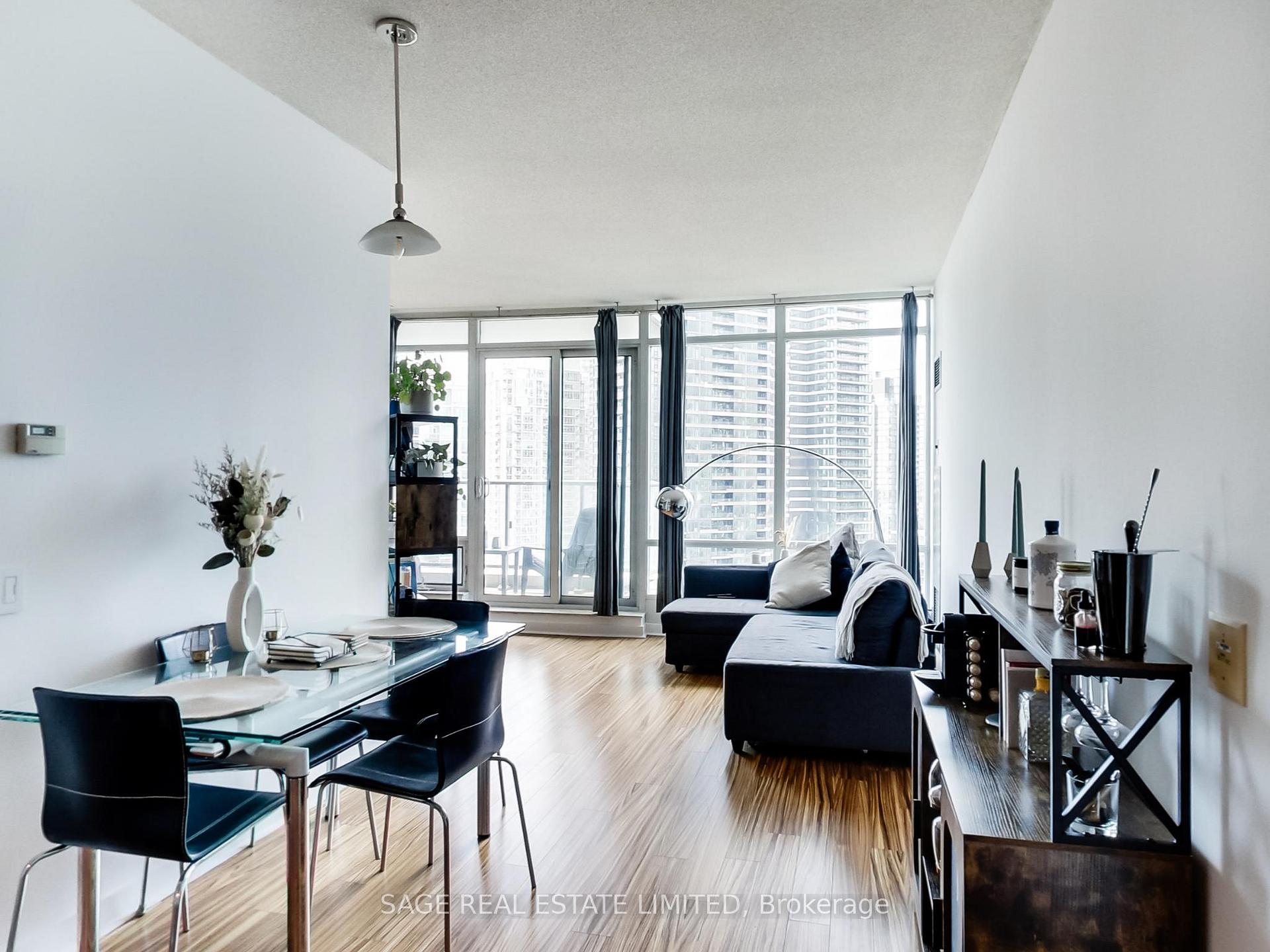 Photo 3 of Unit 3306, 361 Front Street, Toronto, Waterfront Communities — HOMEH