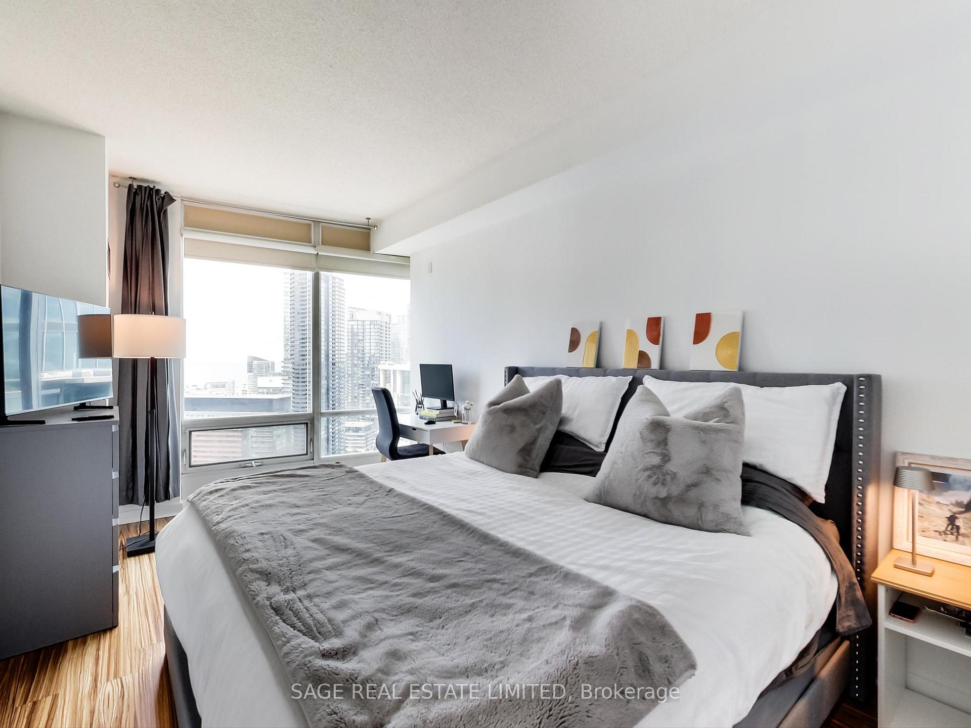 Photo 13 of Unit 3306, 361 Front Street, Toronto, Waterfront Communities — HOMEH