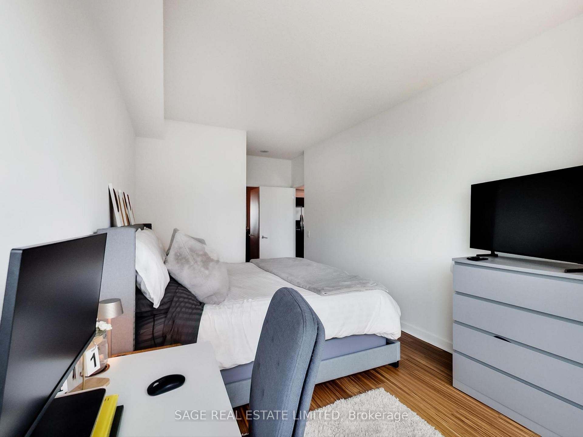 Photo 17 of Unit 3306, 361 Front Street, Toronto, Waterfront Communities — HOMEH