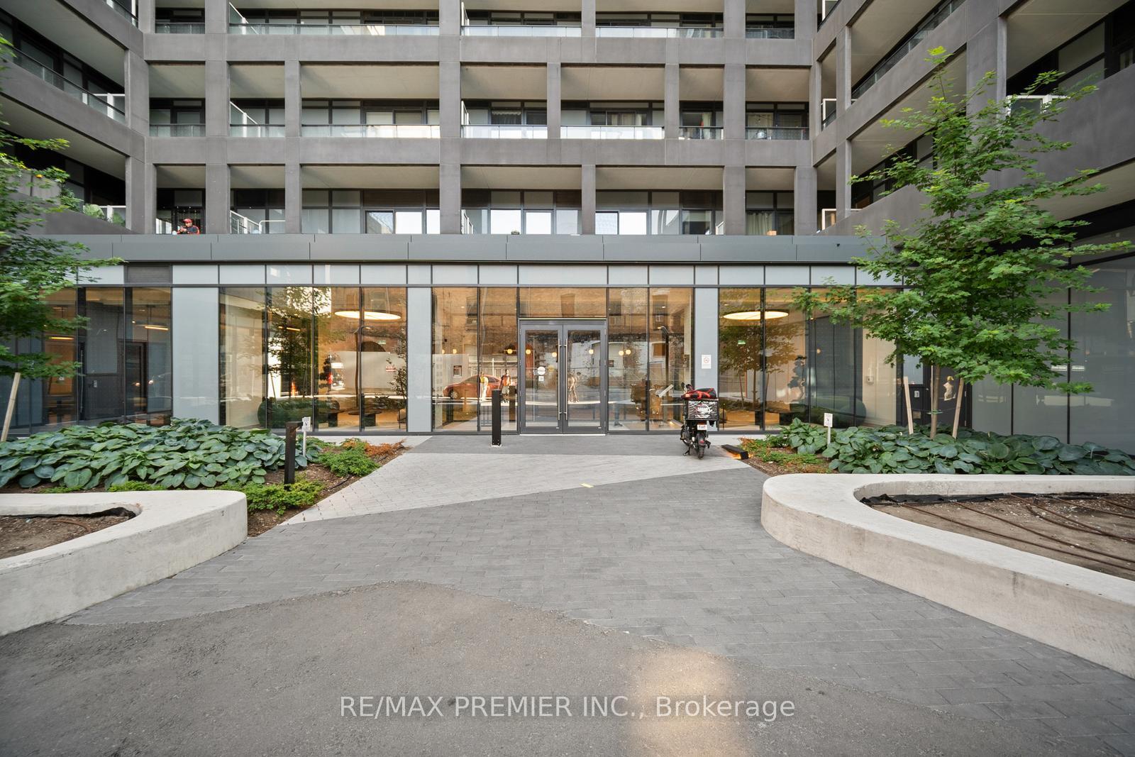 Photo 2 of Unit 408, 9 Tecumseth Street, Toronto, Niagara — HOMEH