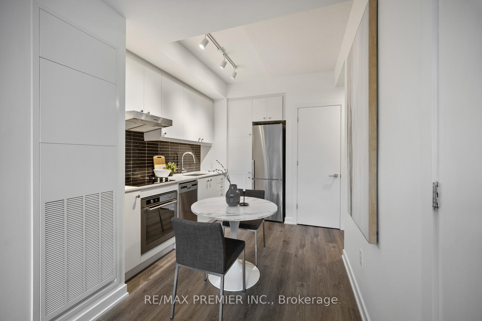 Photo 12 of Unit 408, 9 Tecumseth Street, Toronto, Niagara — HOMEH