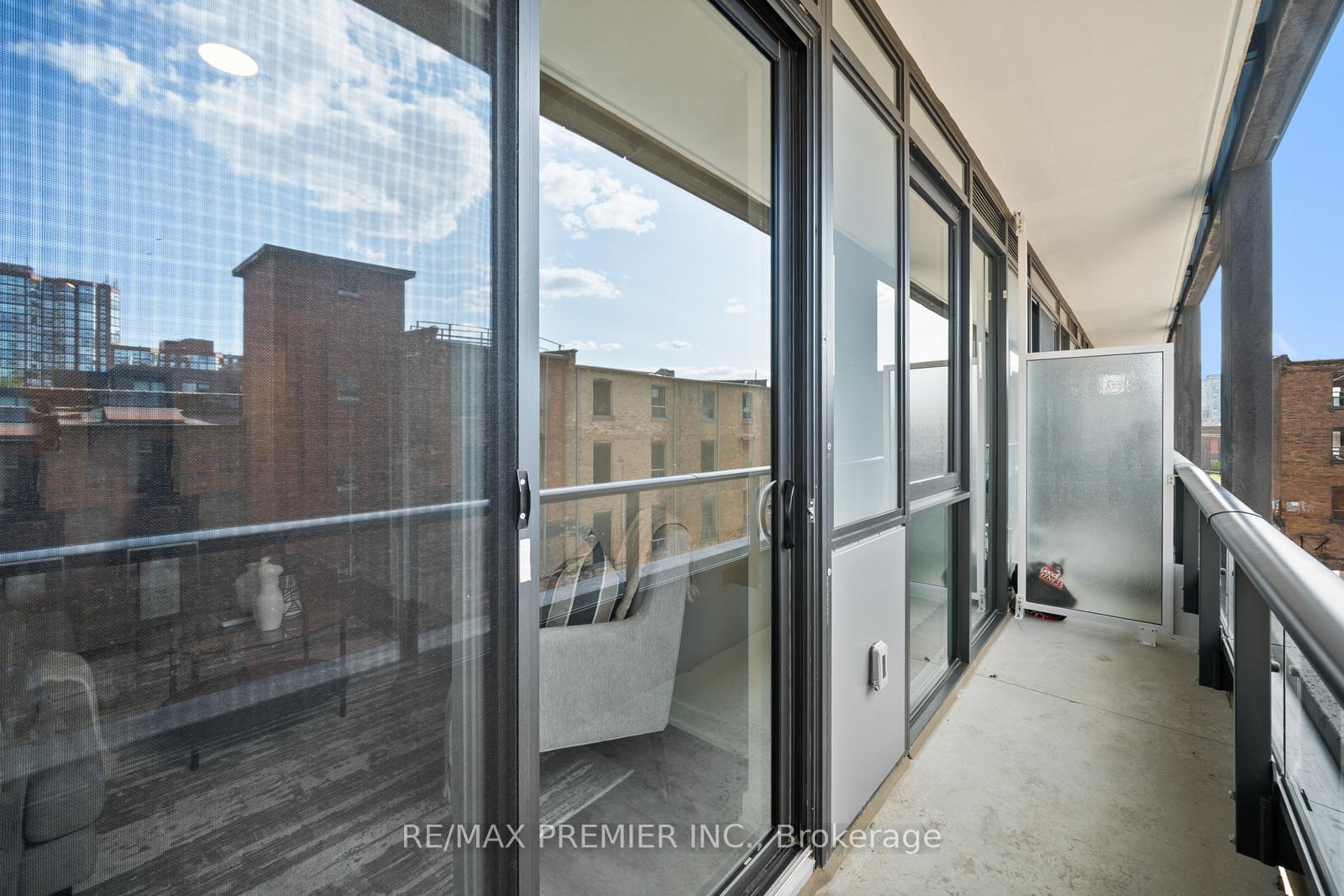 Photo 23 of Unit 408, 9 Tecumseth Street, Toronto, Niagara — HOMEH