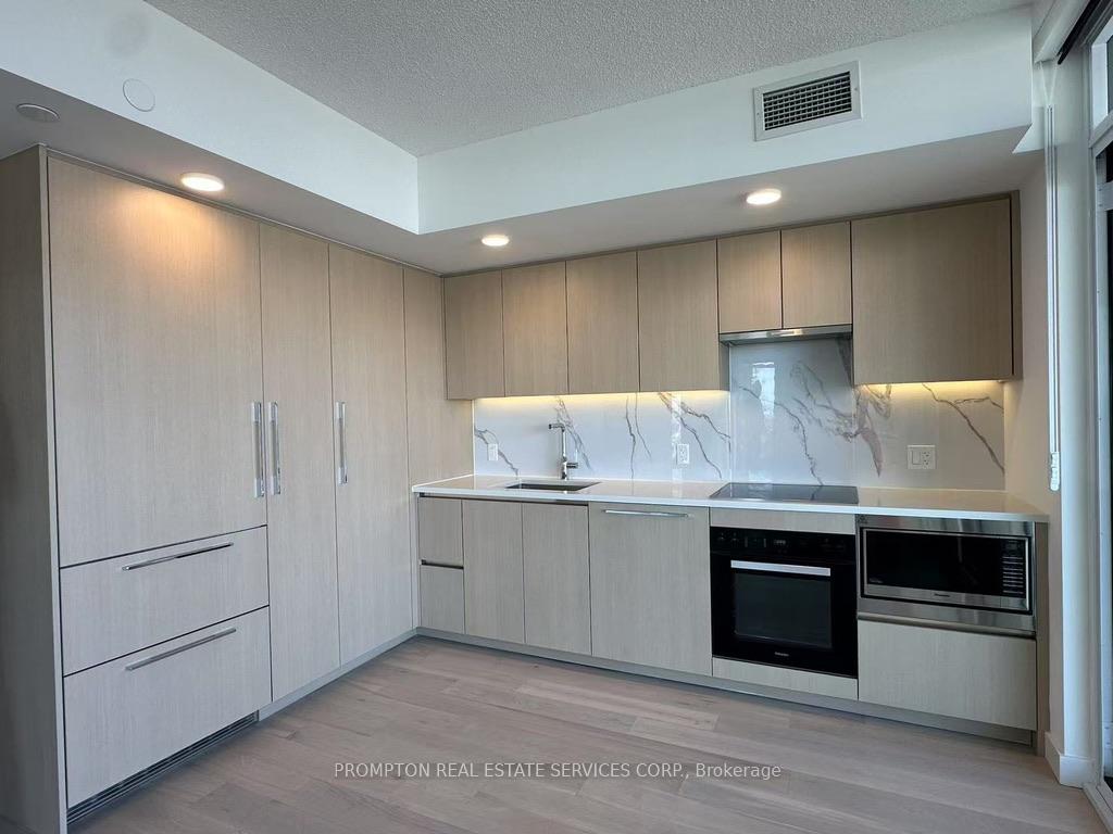 Photo 2 of Unit 6708, 1 Concord Cityplace Way, Toronto, Waterfront Communities — HOMEH