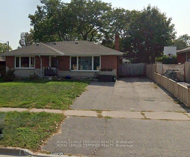 Front of 789 Regent Drive