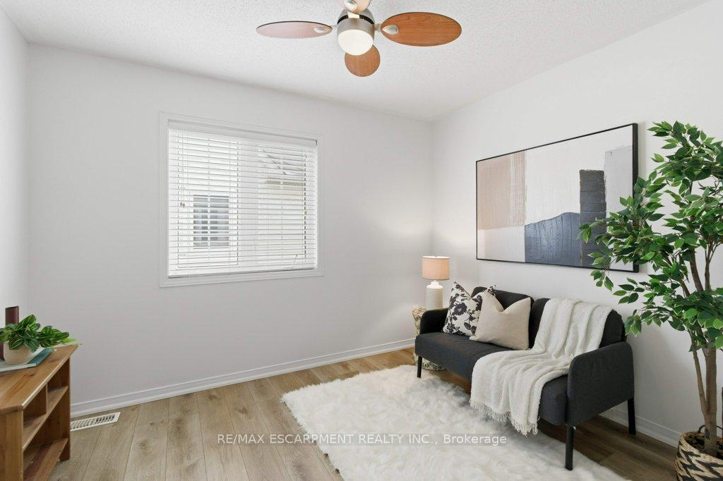 Photo 27 of 113 Thornlodge Drive, Hamilton, Waterdown — HOMEH