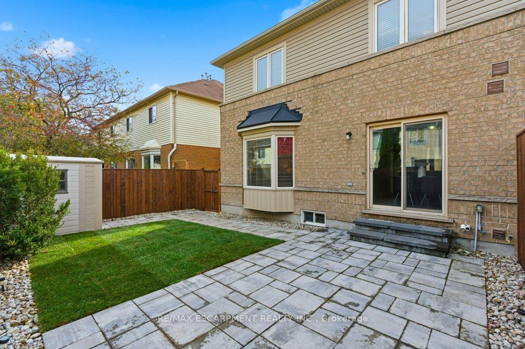 Photo 36 of 113 Thornlodge Drive, Hamilton, Waterdown — HOMEH