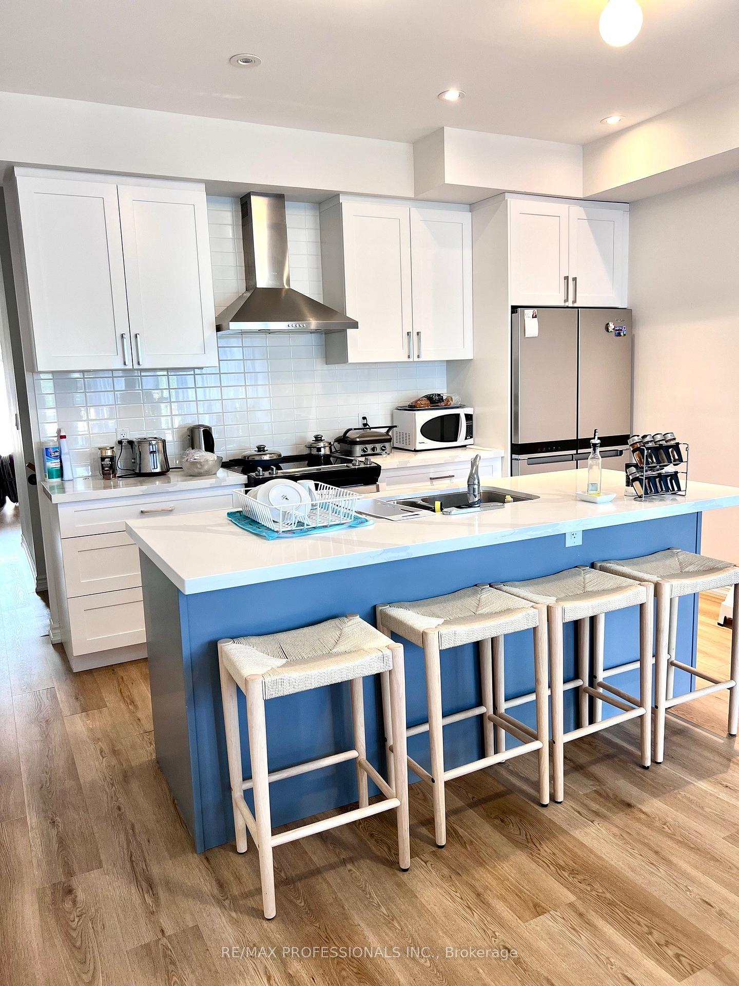 Photo 4 of 56 Denison Avenue, Brampton, Downtown Brampton — HOMEH