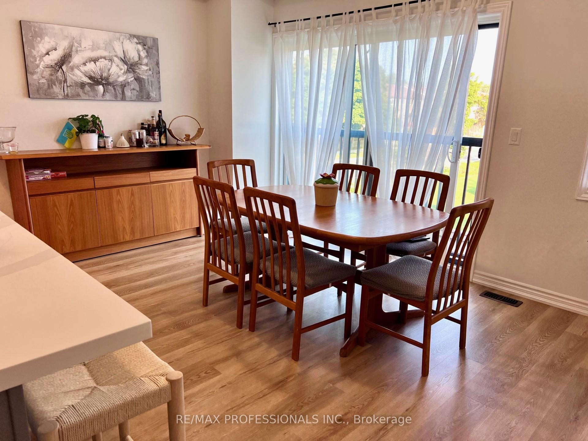 Photo 7 of 56 Denison Avenue, Brampton, Downtown Brampton — HOMEH