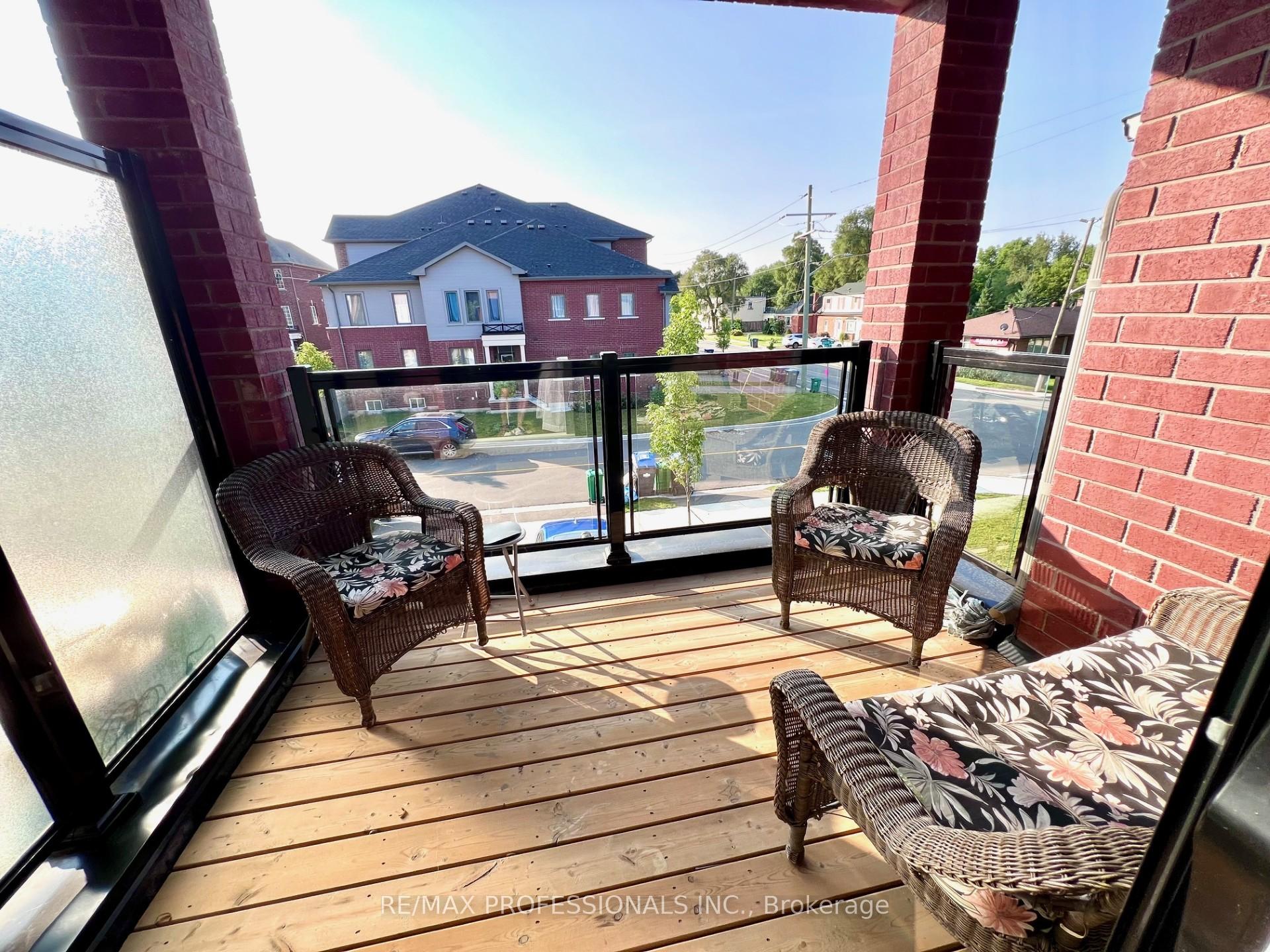 Photo 32 of 56 Denison Avenue, Brampton, Downtown Brampton — HOMEH