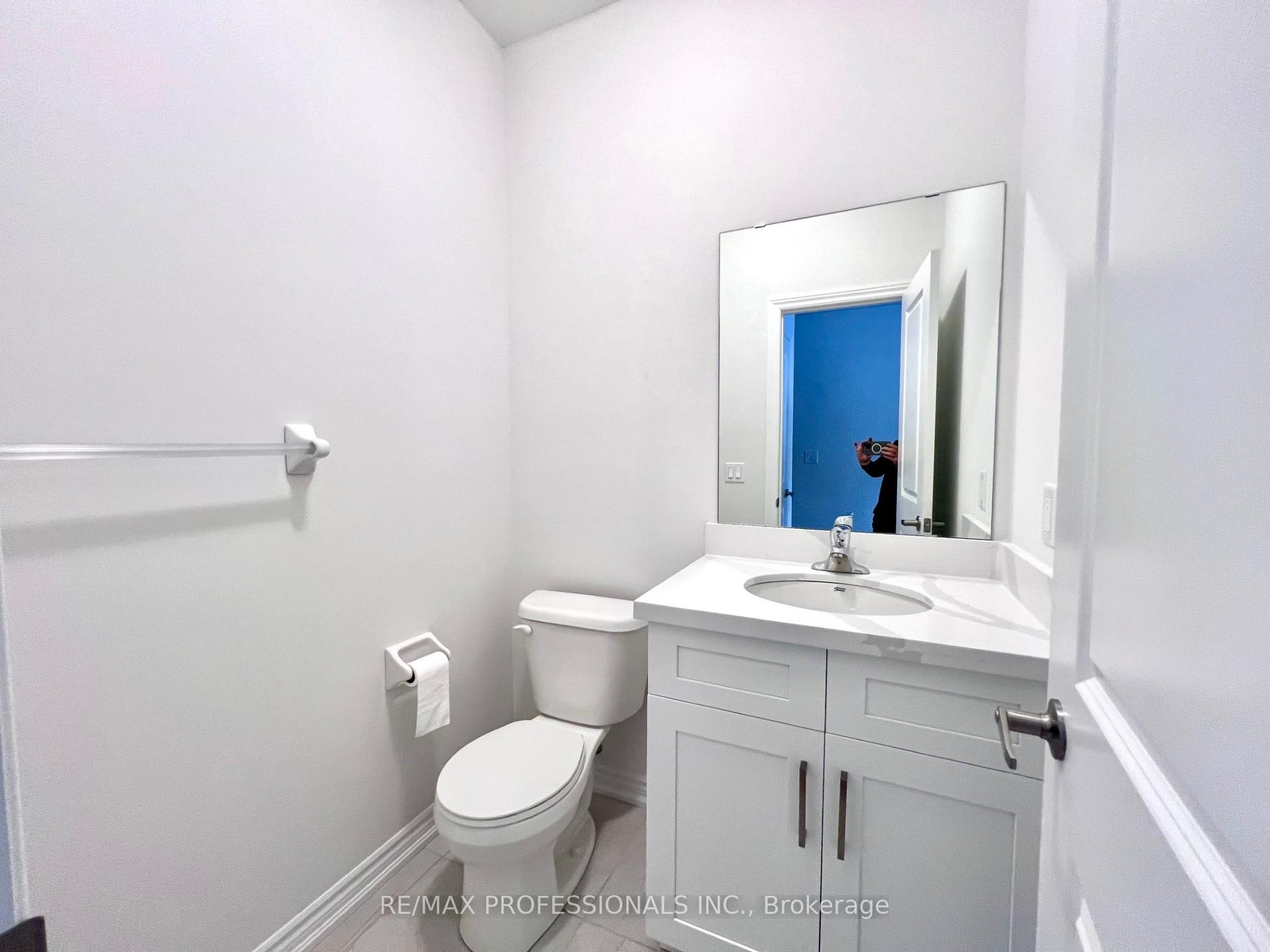 Photo 37 of 56 Denison Avenue, Brampton, Downtown Brampton — HOMEH