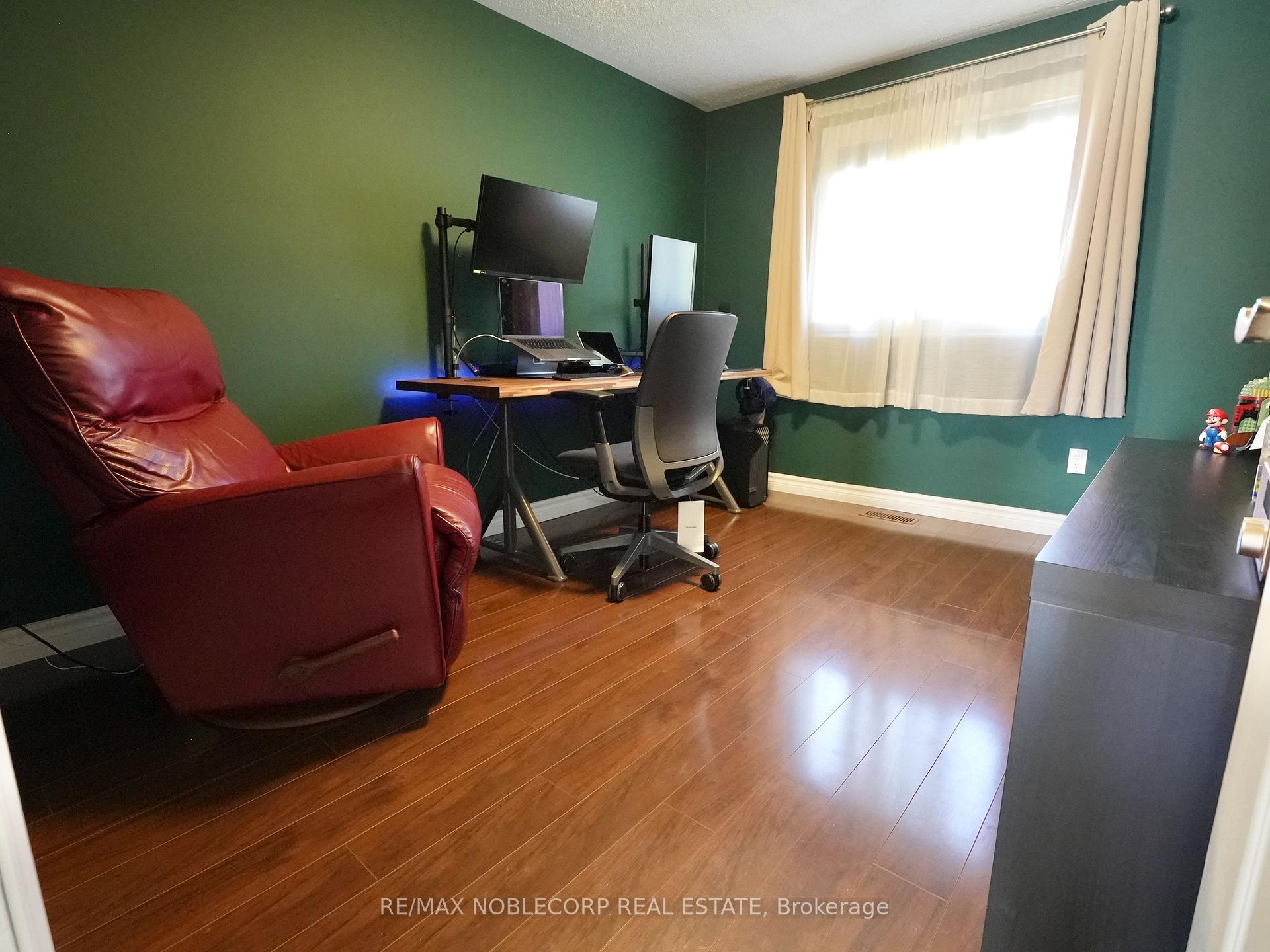Photo 31 of 62 O'Shaughnessy Crescent, Barrie, Holly — HOMEH