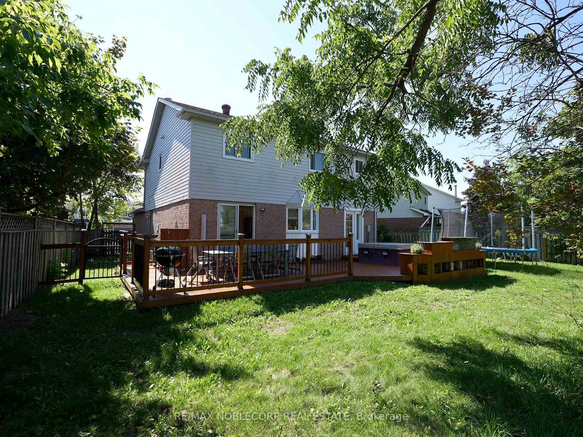 Photo 37 of 62 O'Shaughnessy Crescent, Barrie, Holly — HOMEH