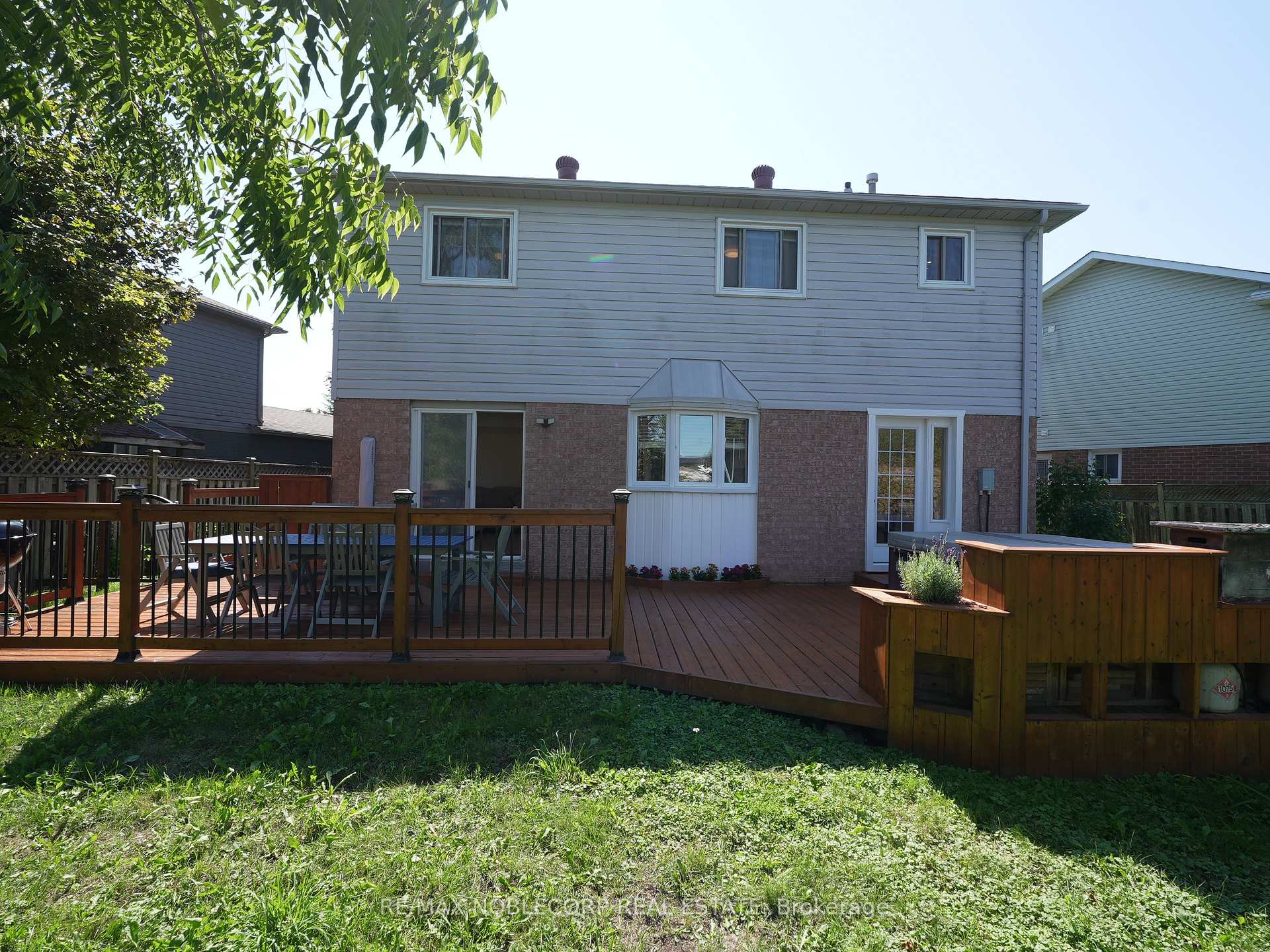 Photo 39 of 62 O'Shaughnessy Crescent, Barrie, Holly — HOMEH