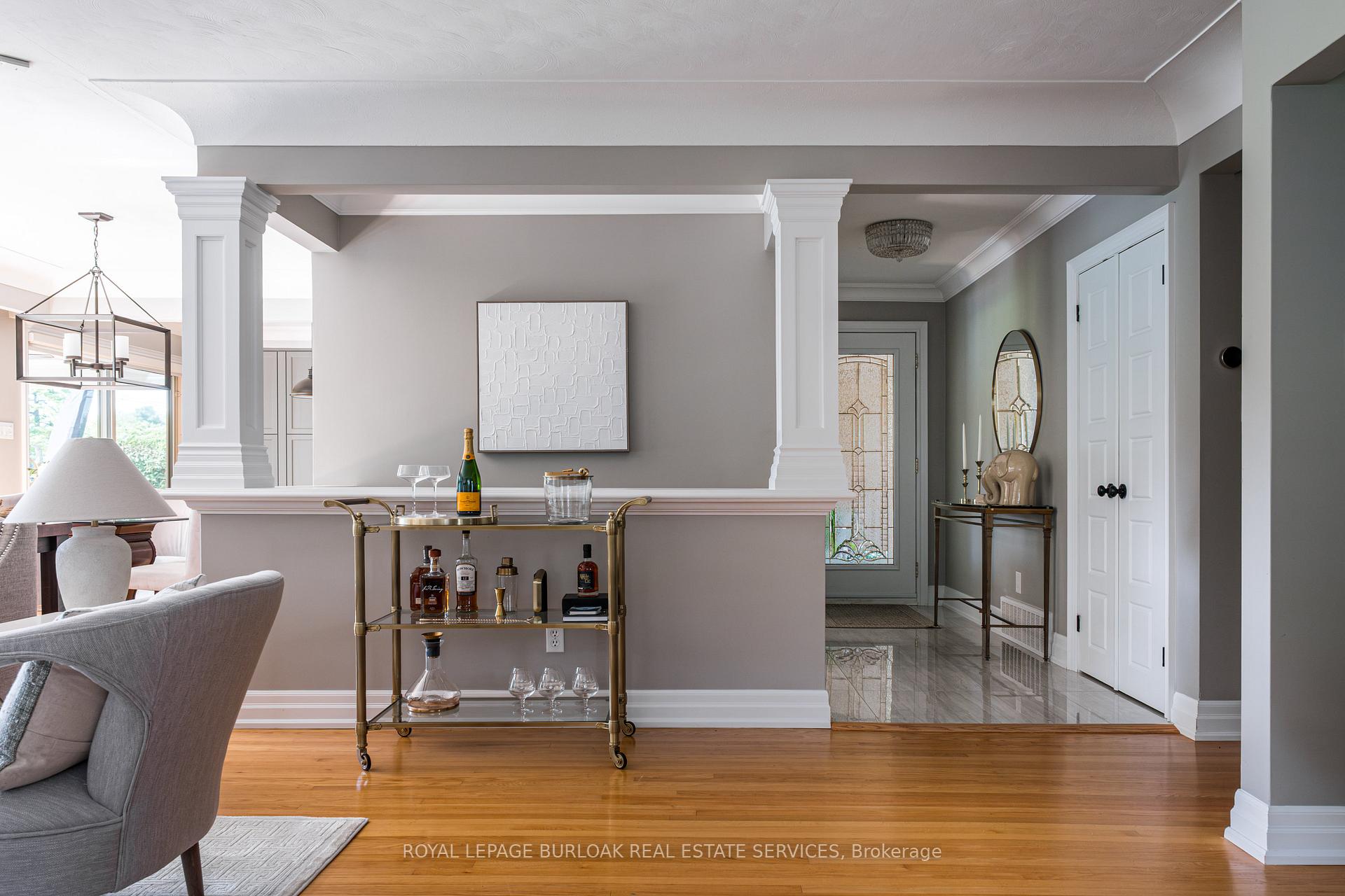 Photo 18 of 724 Kingsway Drive, Burlington, LaSalle — HOMEH
