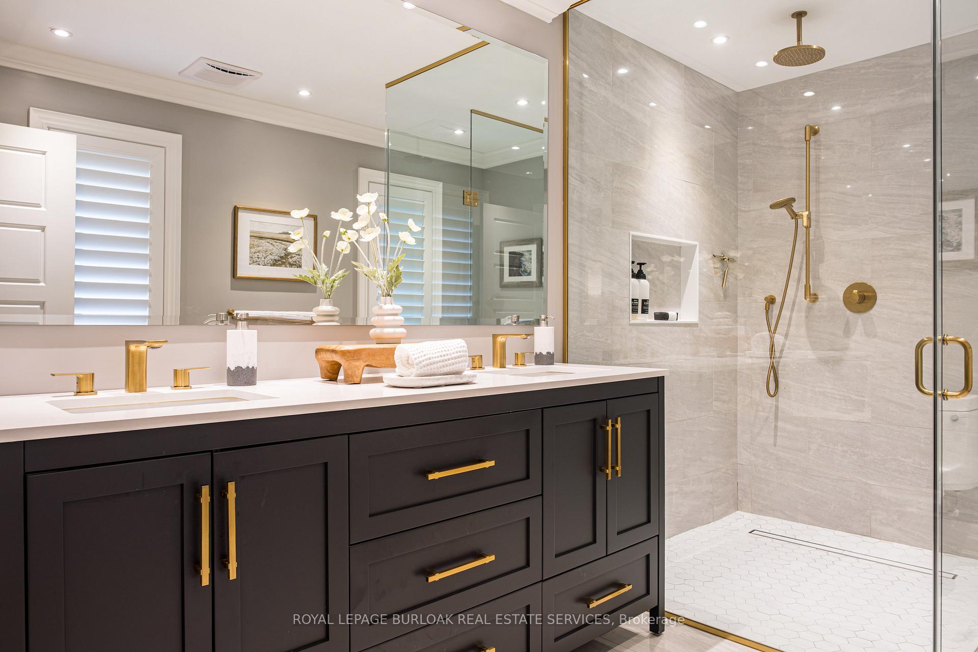 Photo 27 of 724 Kingsway Drive, Burlington, LaSalle — HOMEH