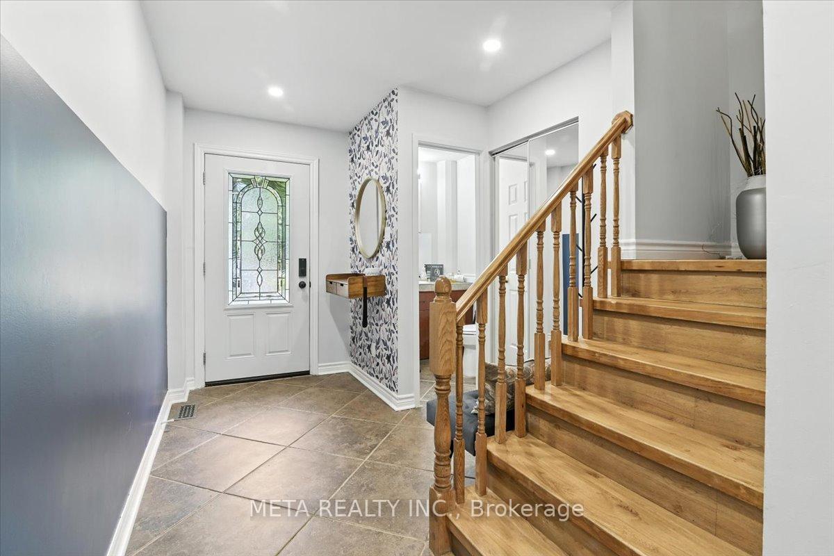 Photo 3 of 1567 Jaywin Circle, Pickering, Village East — HOMEH