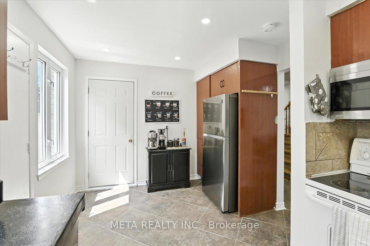 Photo 14 of 1567 Jaywin Circle, Pickering, Village East — HOMEH