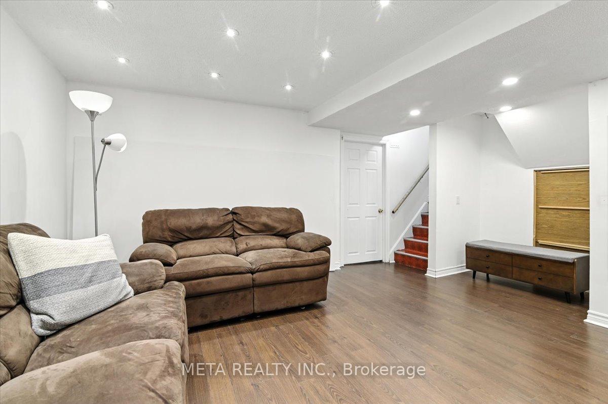 Photo 27 of 1567 Jaywin Circle, Pickering, Village East — HOMEH