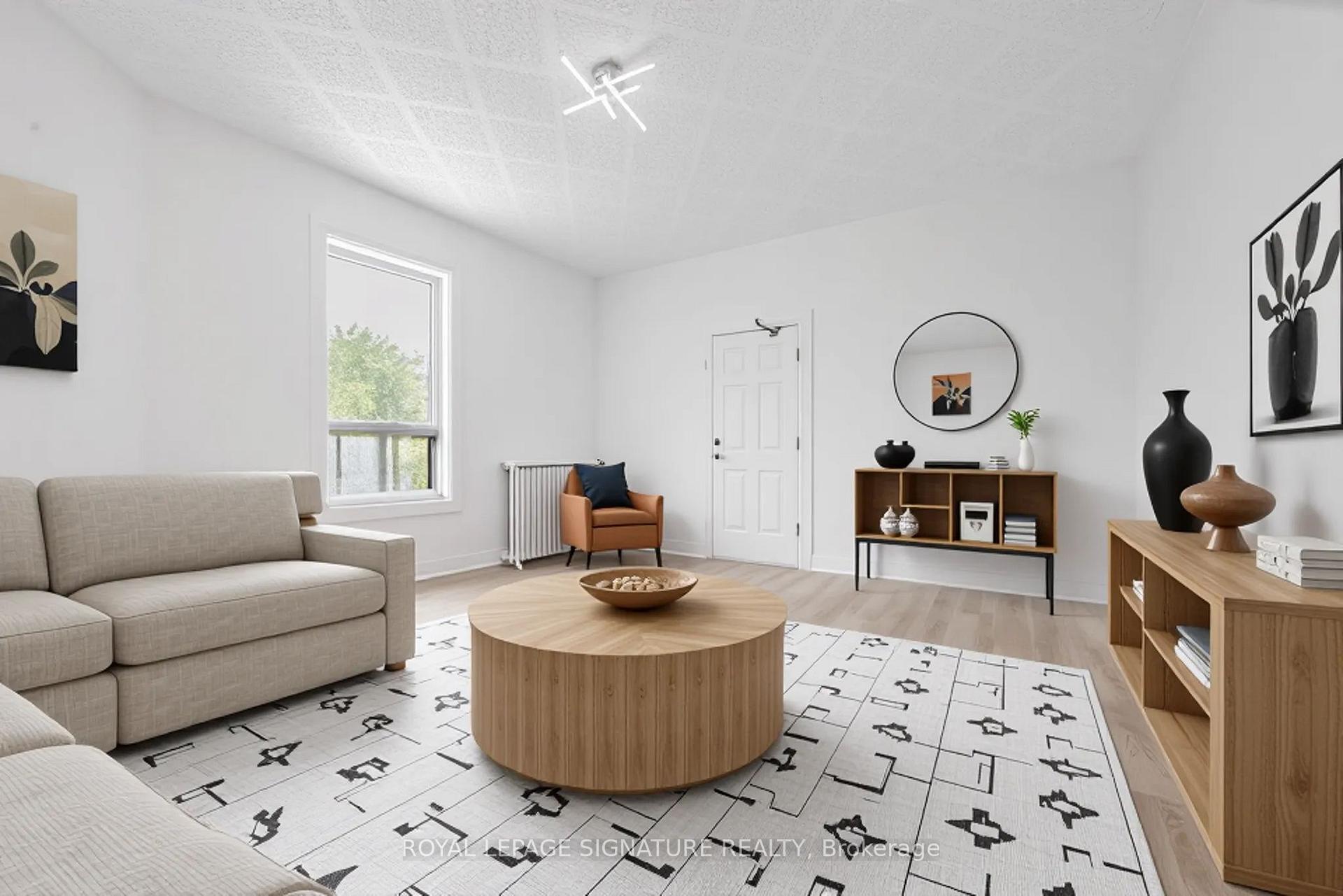 Front of Unit 2, 1 Bellwoods Park