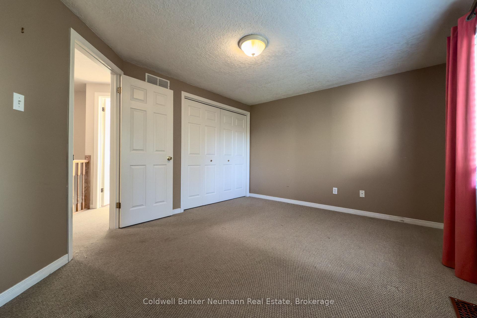 Photo 12 of 67 Gaw Crescent, Guelph, Pineridge/Westminster Woods — HOMEH