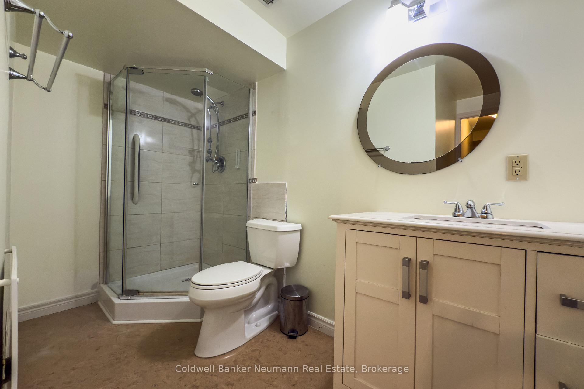 Photo 16 of 67 Gaw Crescent, Guelph, Pineridge/Westminster Woods — HOMEH