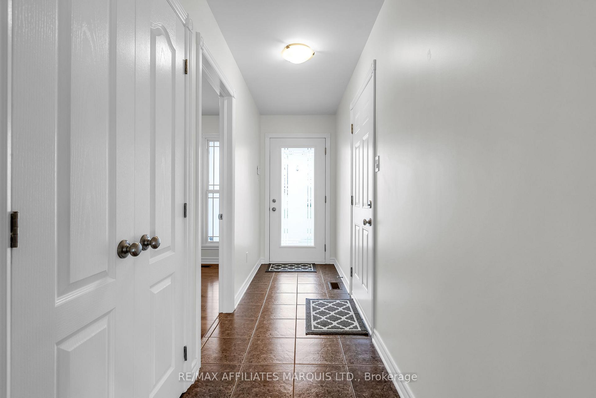 Photo 4 of 2125 Concorde Avenue, Cornwall — HOMEH