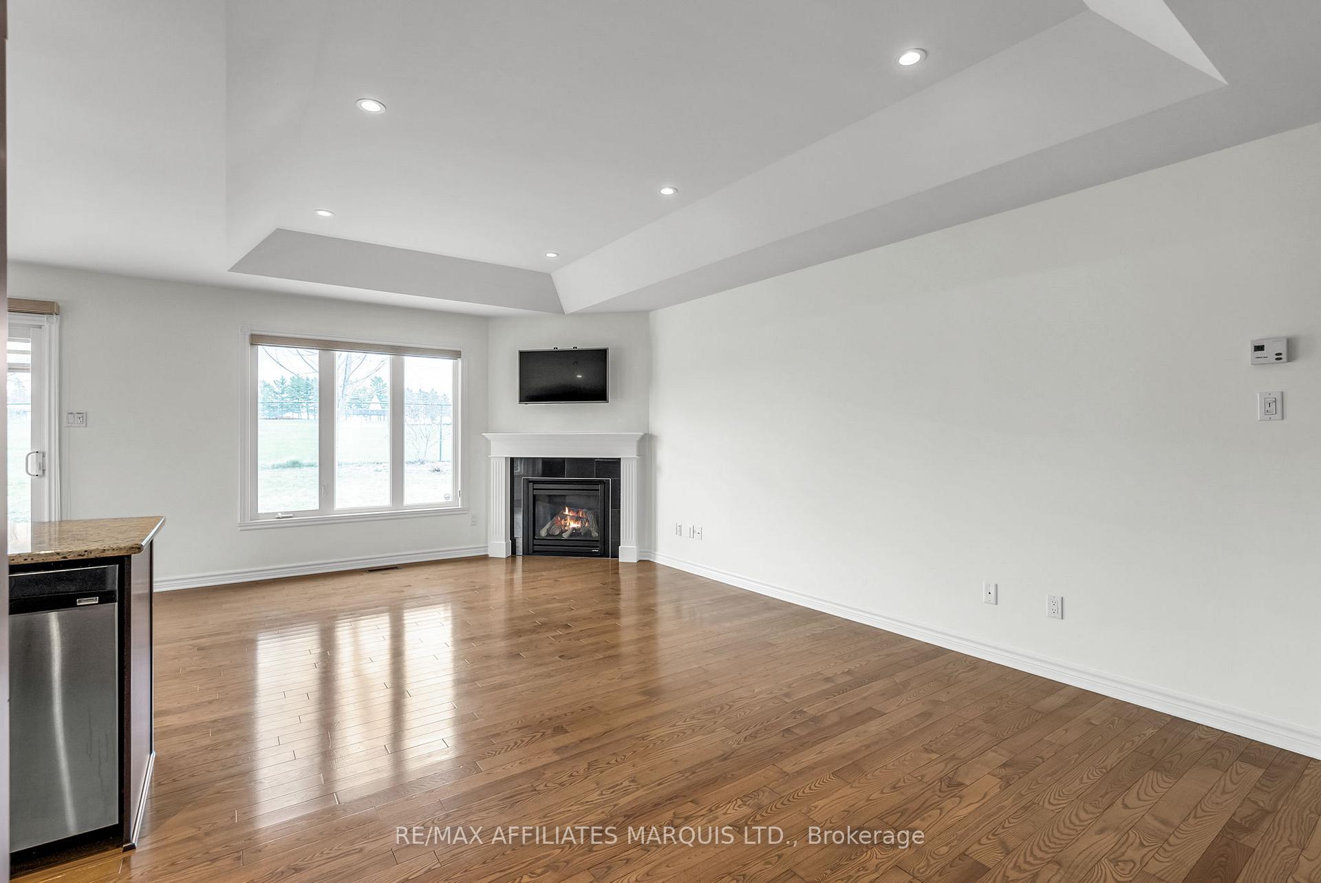 Photo 20 of 2125 Concorde Avenue, Cornwall — HOMEH